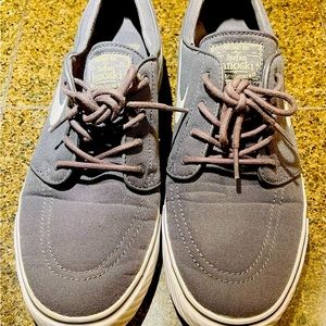 Nike Stefan Janoski SB Size 10 Great Condition only worn Once- Free Shipping